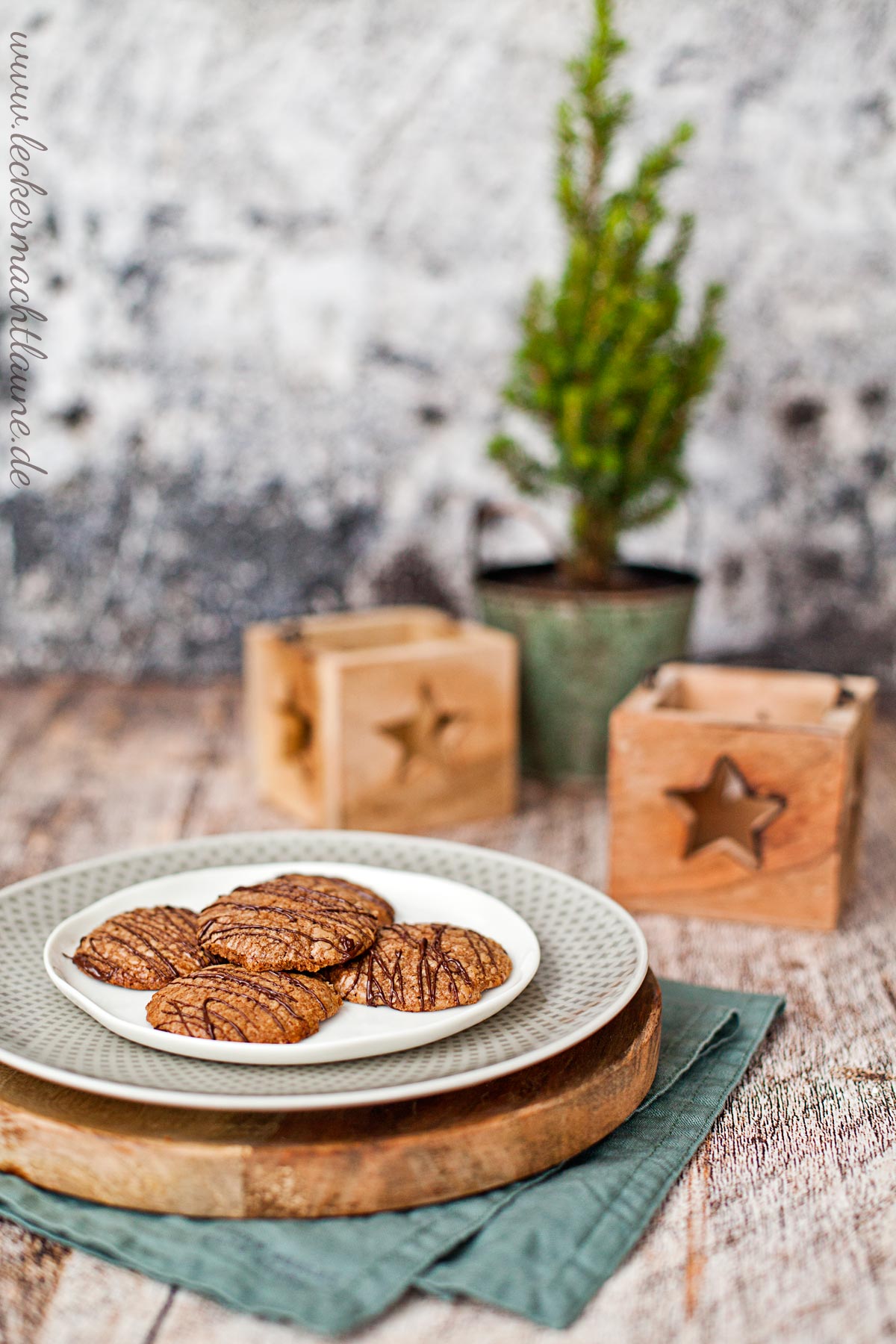 Nougat-Taler {weihnachtsbäckerei} | lecker macht laune