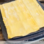 Avocado-Ravioli mit Portwein-Zwiebeln