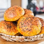 Karotten-Buns (Burger-Brötchen)