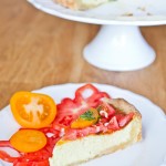 Parmesan-Tarte mit Tomaten-Salat
