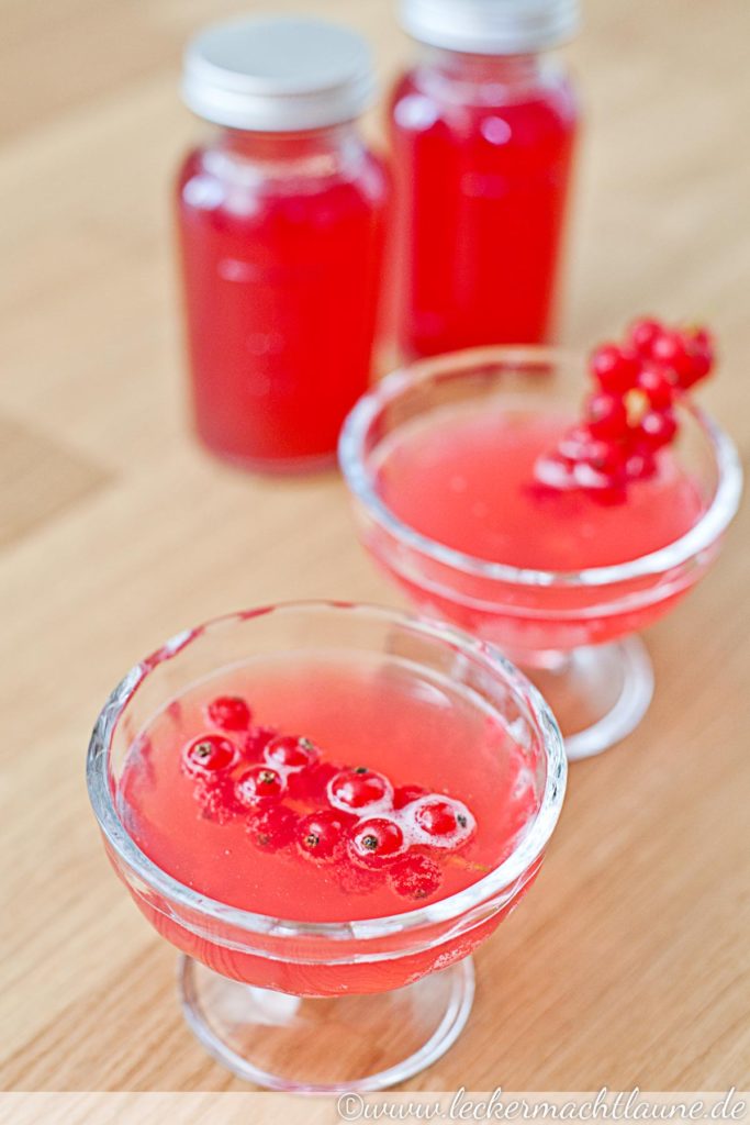 Johannisbeer-Apfel-Sirup