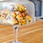 Hefeknoten mit Schoko-Pudding