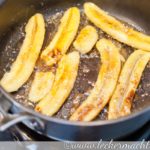 Schoko-Kokos-Kuchen mit karamellisierten Bananen
