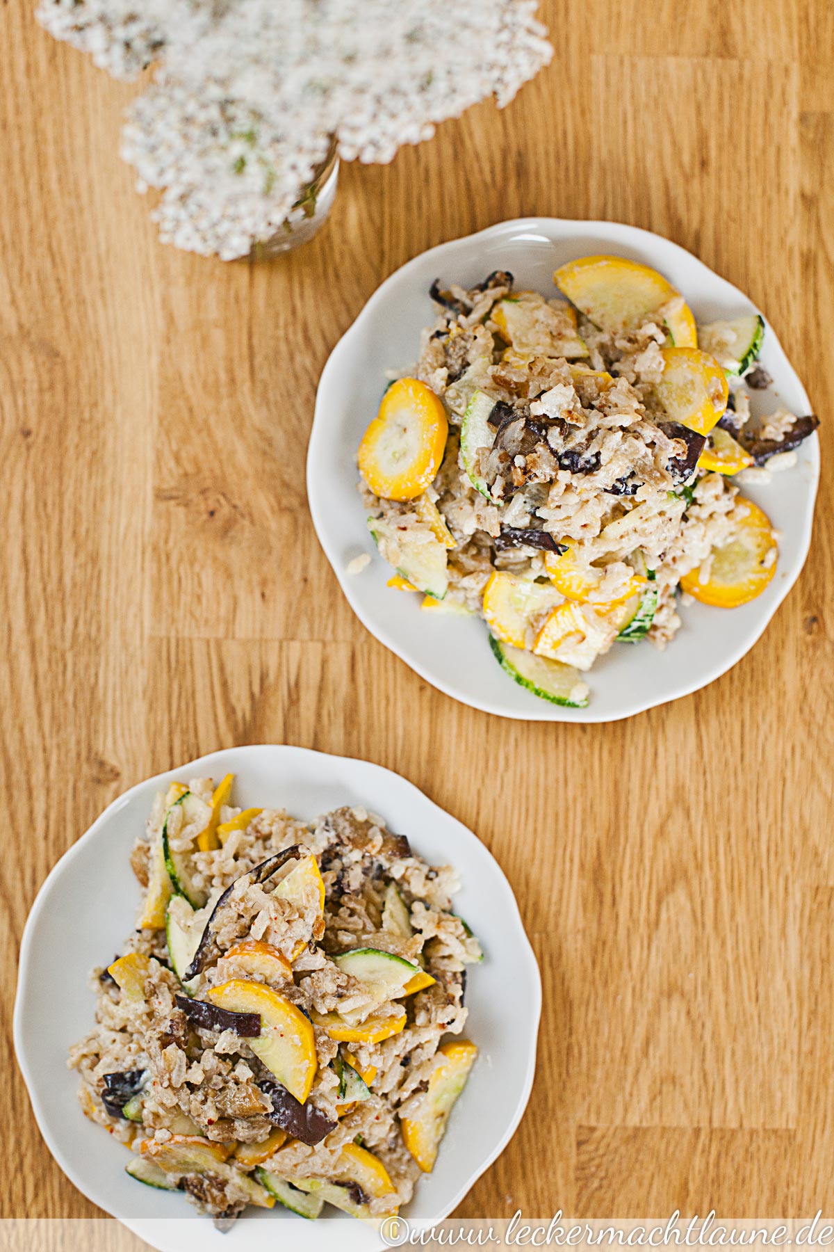 Reissalat mit Zucchini und Aubergine