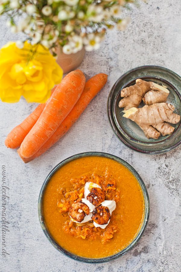 Karotten-Ingwer-Suppe mit Garnelen - lecker macht laune
