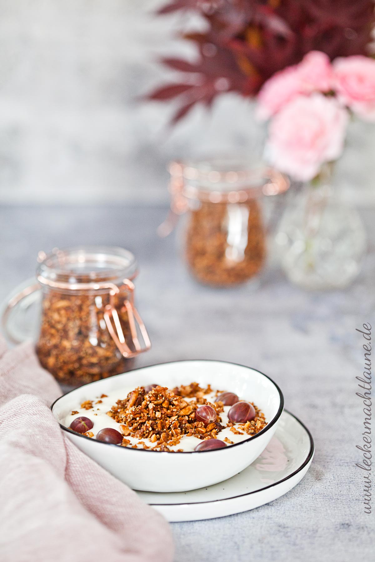 Mandel-Kokos-Granola