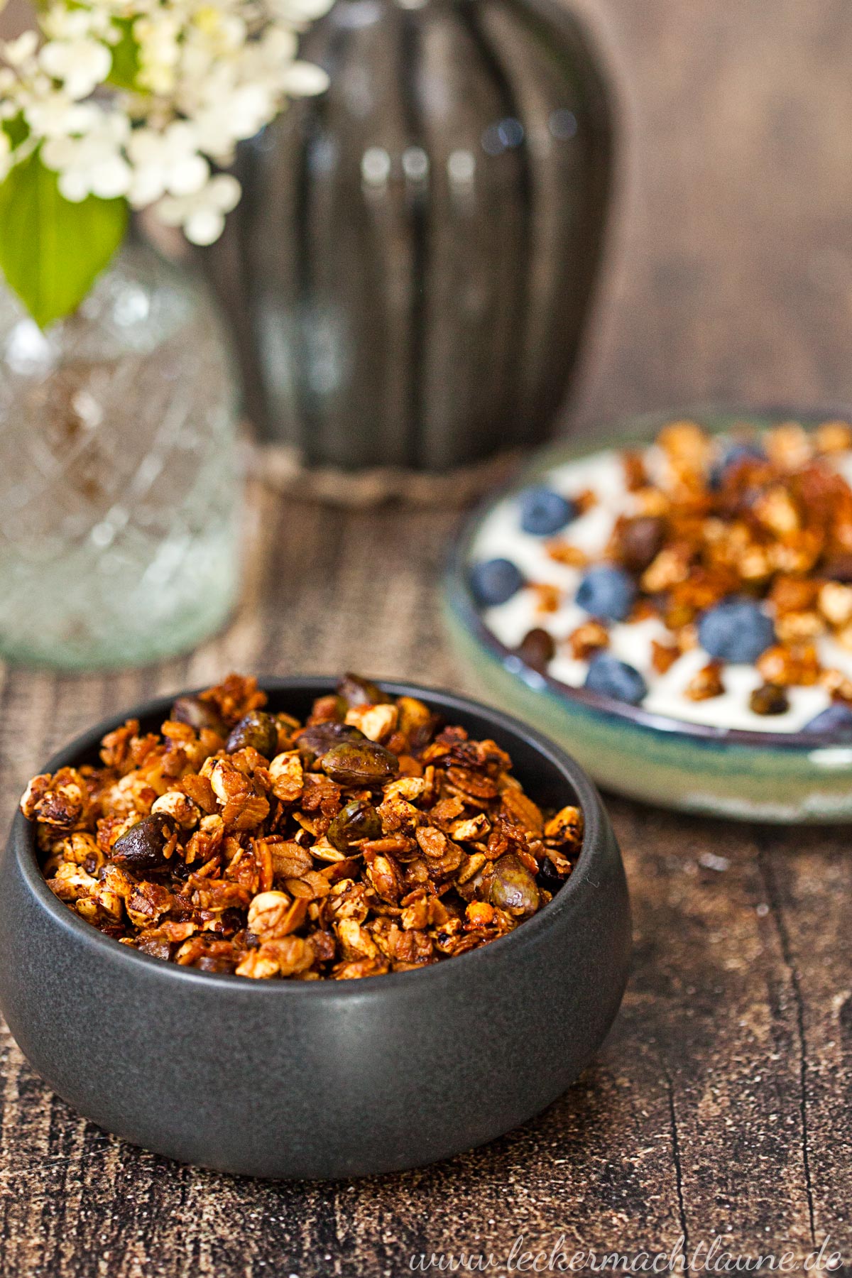 Pistazien-Dinkel-Granola