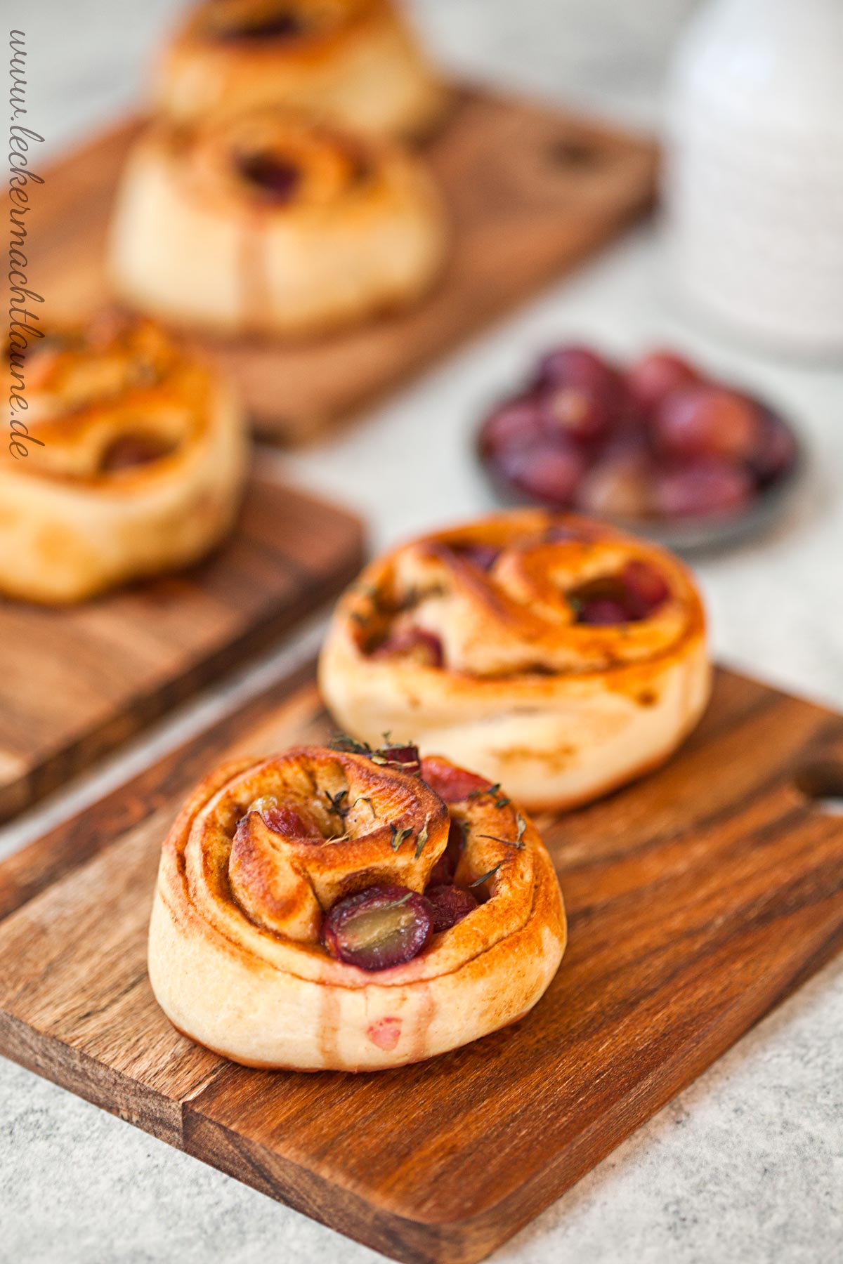 Trauben-Thymian-Buns
