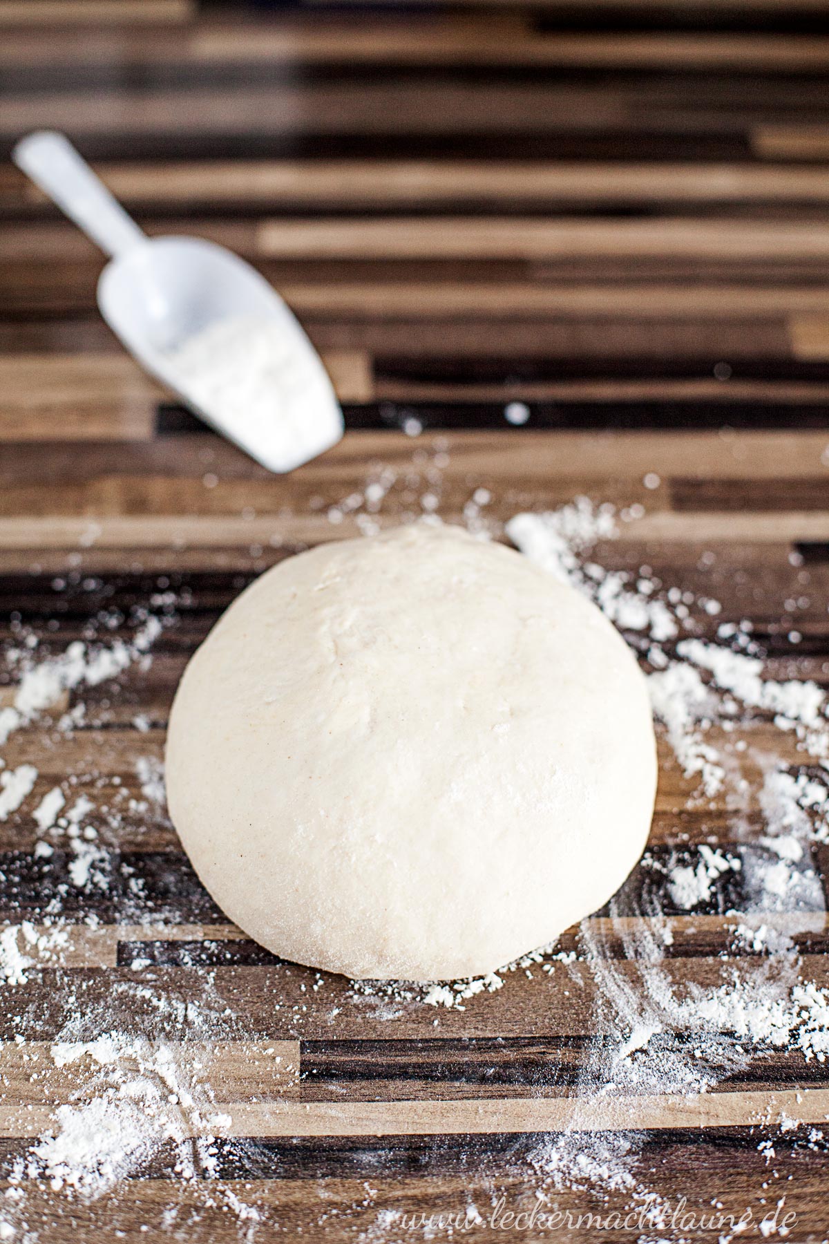 Dinkel-Tortillas mit Salsiccia