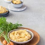 Gedünsteter Karottensalat mit Joghurt und Knoblauch – Havuç Salatası