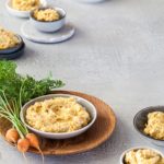 Gedünsteter Karottensalat mit Joghurt und Knoblauch – Havuç Salatası
