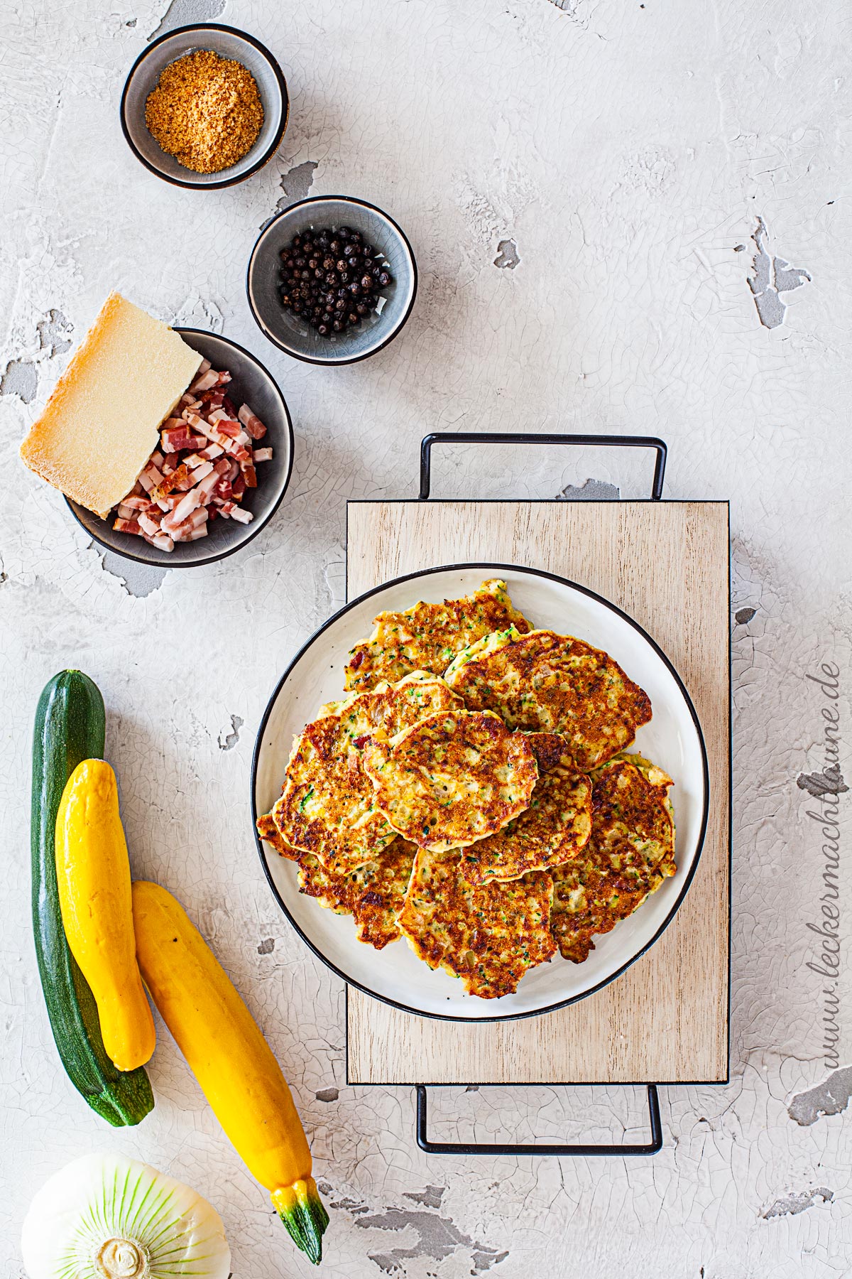 Zucchini-Ricotta-Puffer
