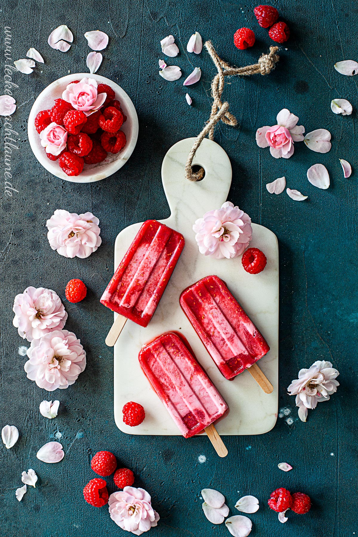 Himbeer-Kokos-Popsicles