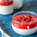Buttermilch-Panna-Cotta mit Blutorangen