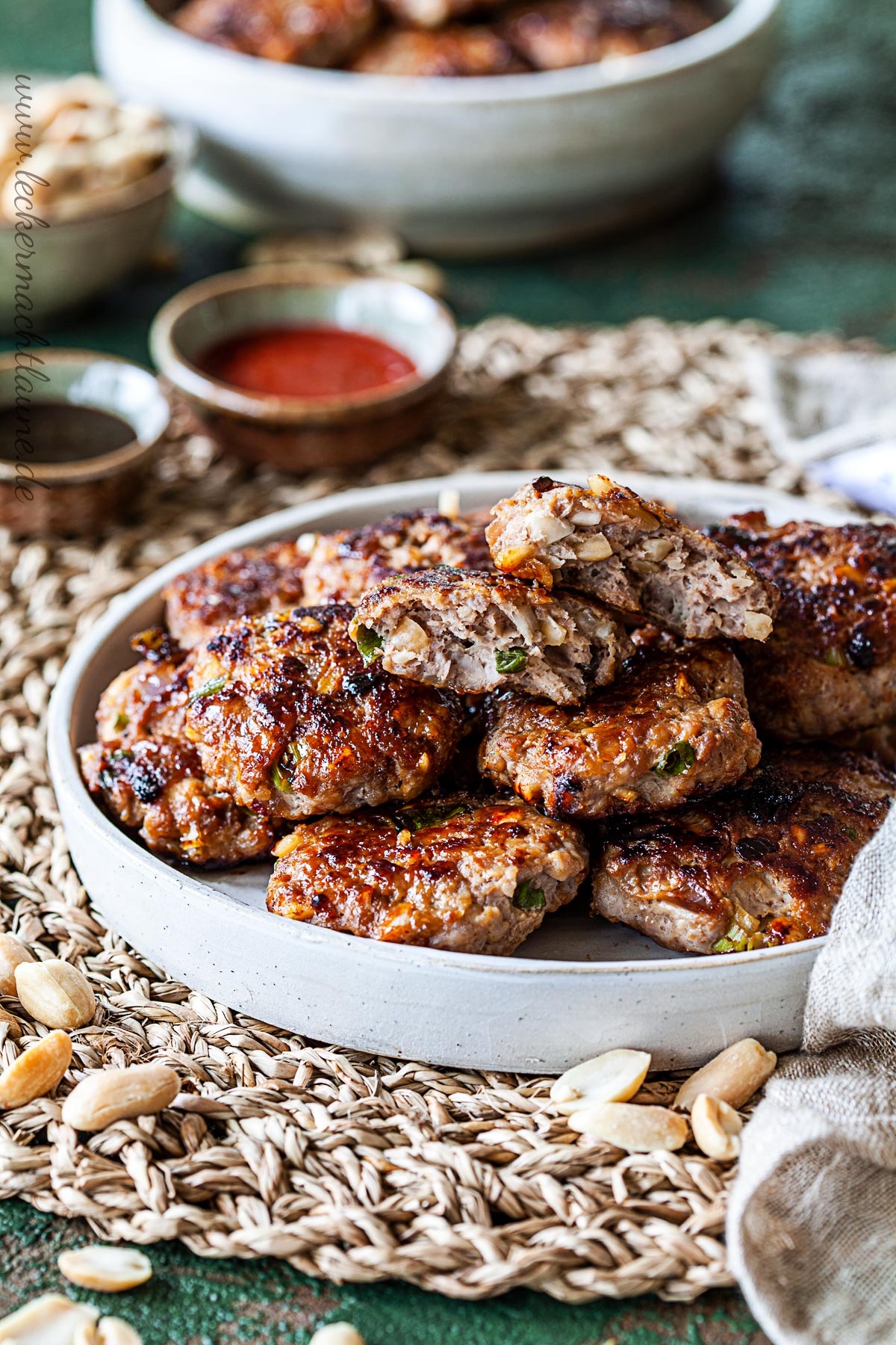 Honig-Erdnuss-Frikadellen