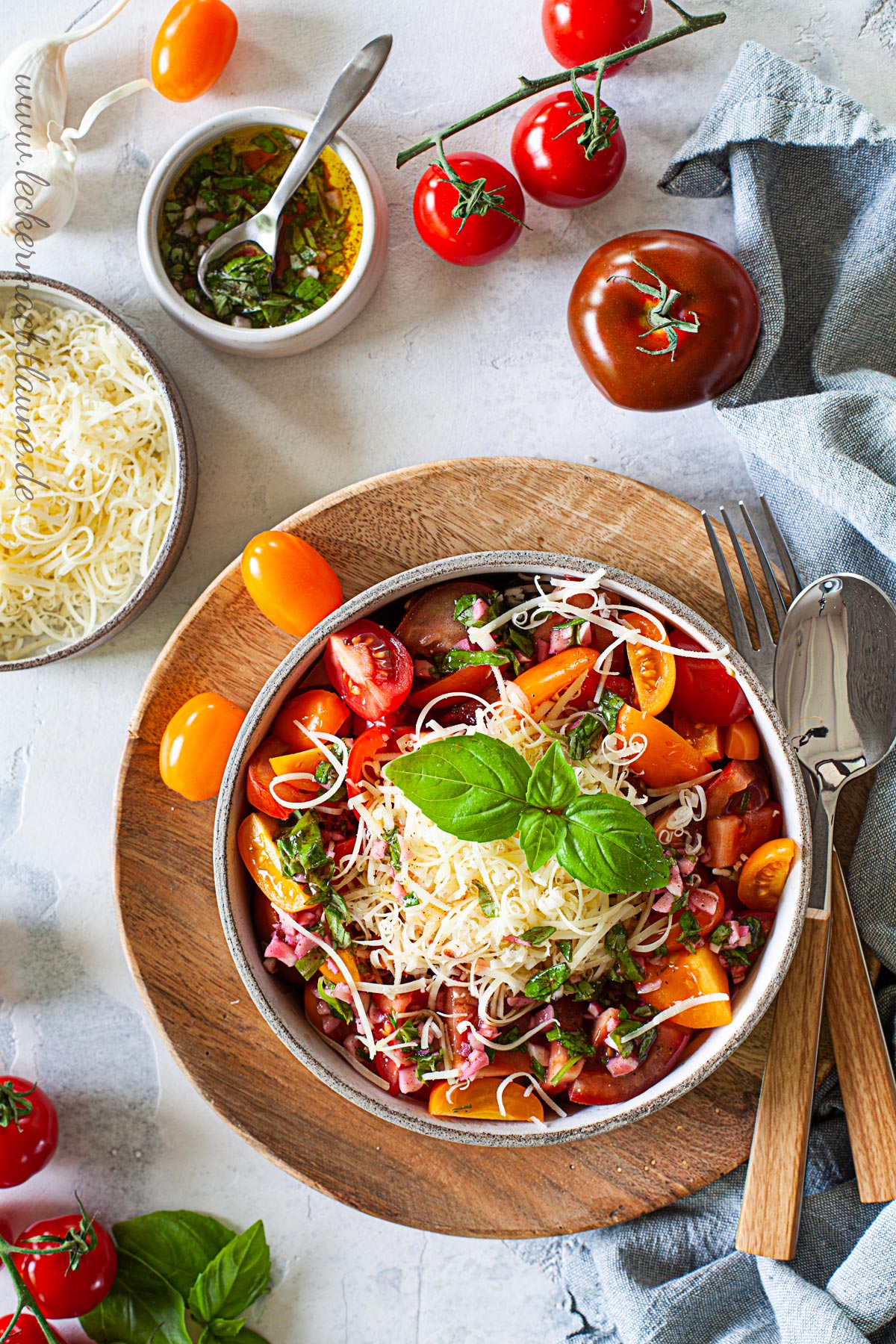 Tomatensalat mit Gruyère